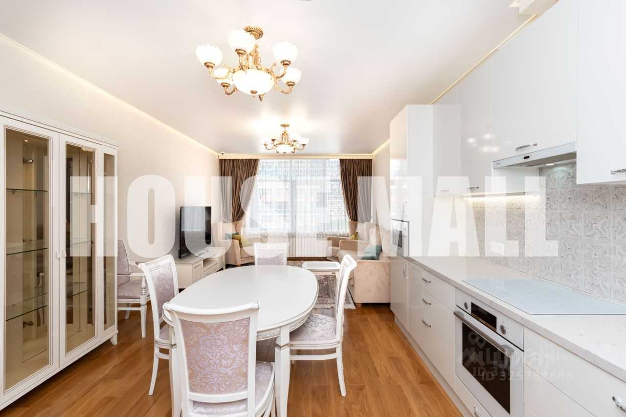 4-комнатная квартира, 146 м² — фотография 2