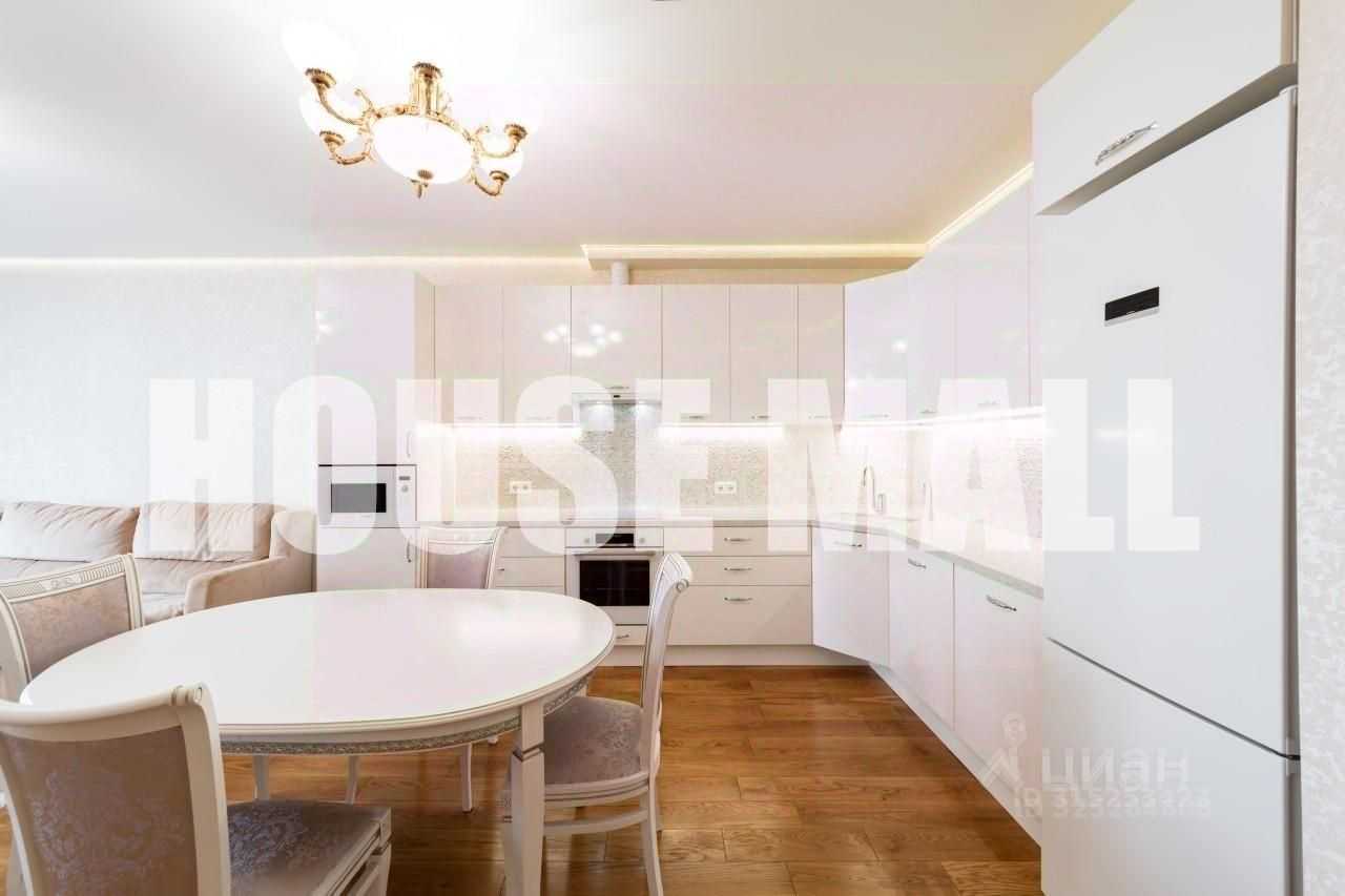 4-комнатная квартира, 146 м² — фотография 3