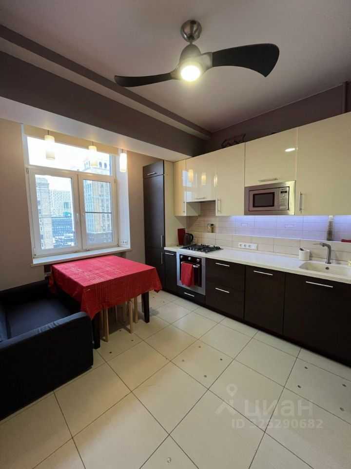 3-комнатная квартира, 70 м² — фотография 2