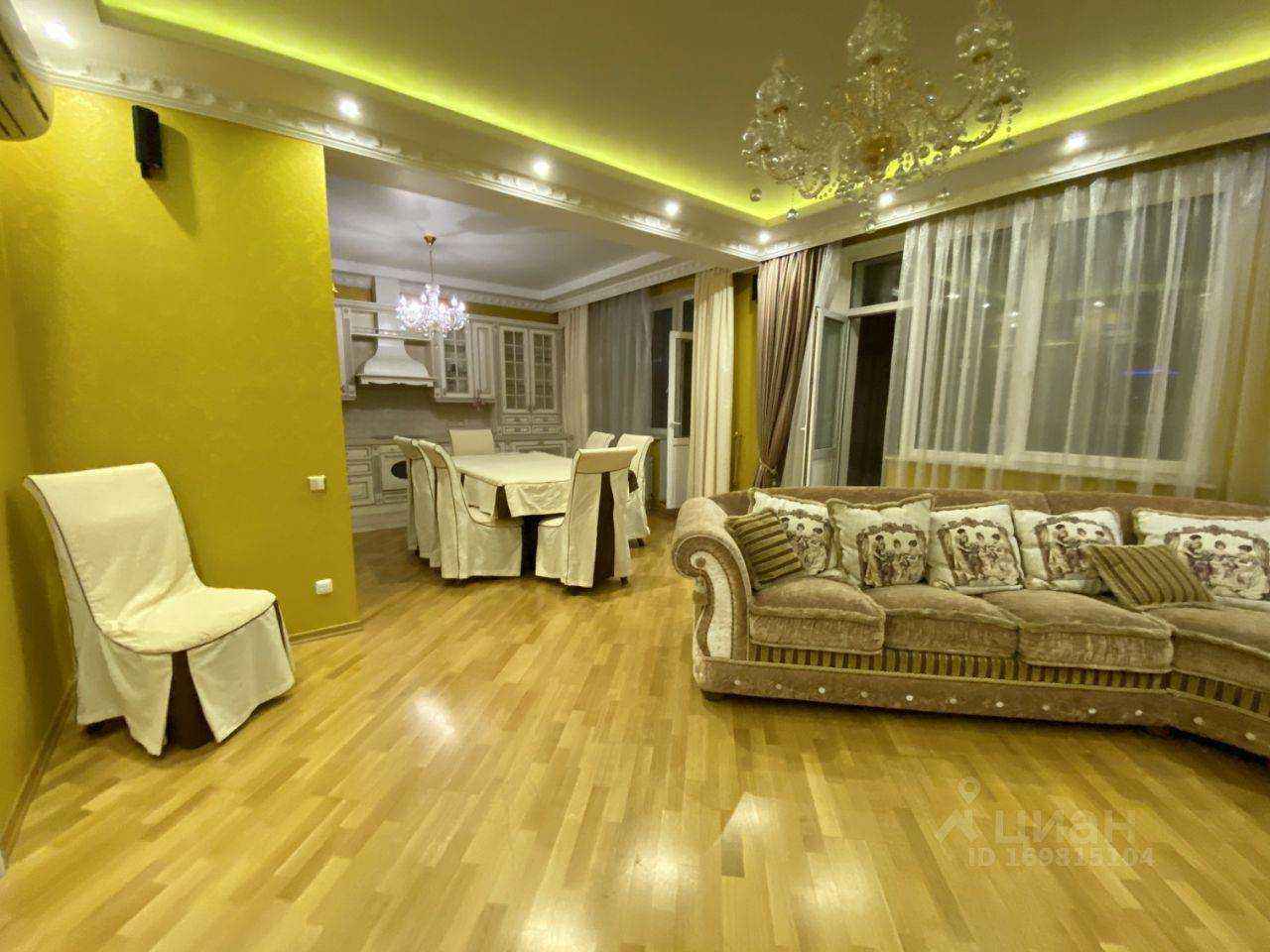 4-комнатная квартира, 186 м² — фотография 2