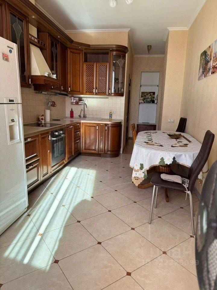 2-комнатная квартира, 110 м² — фотография 2