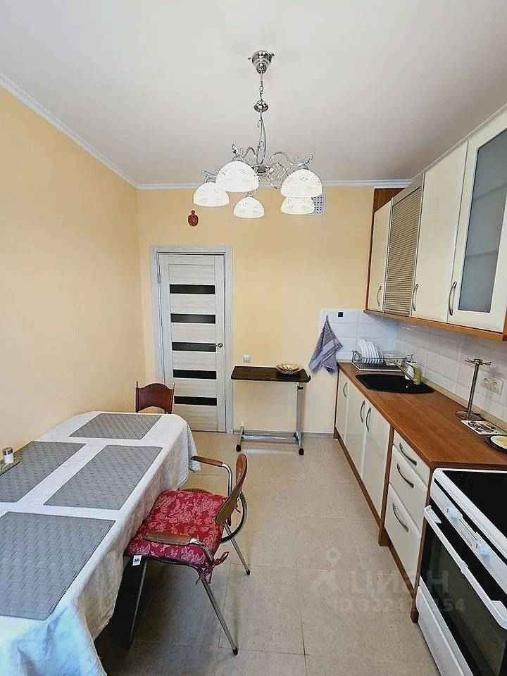 2-комнатная квартира, 65 м² — фотография 2