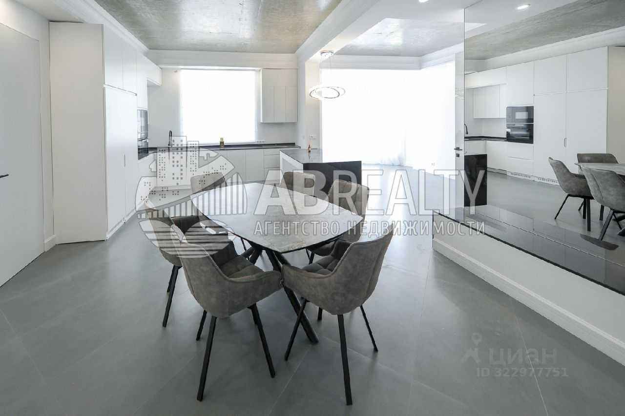 5-комнатная квартира, 185 м²