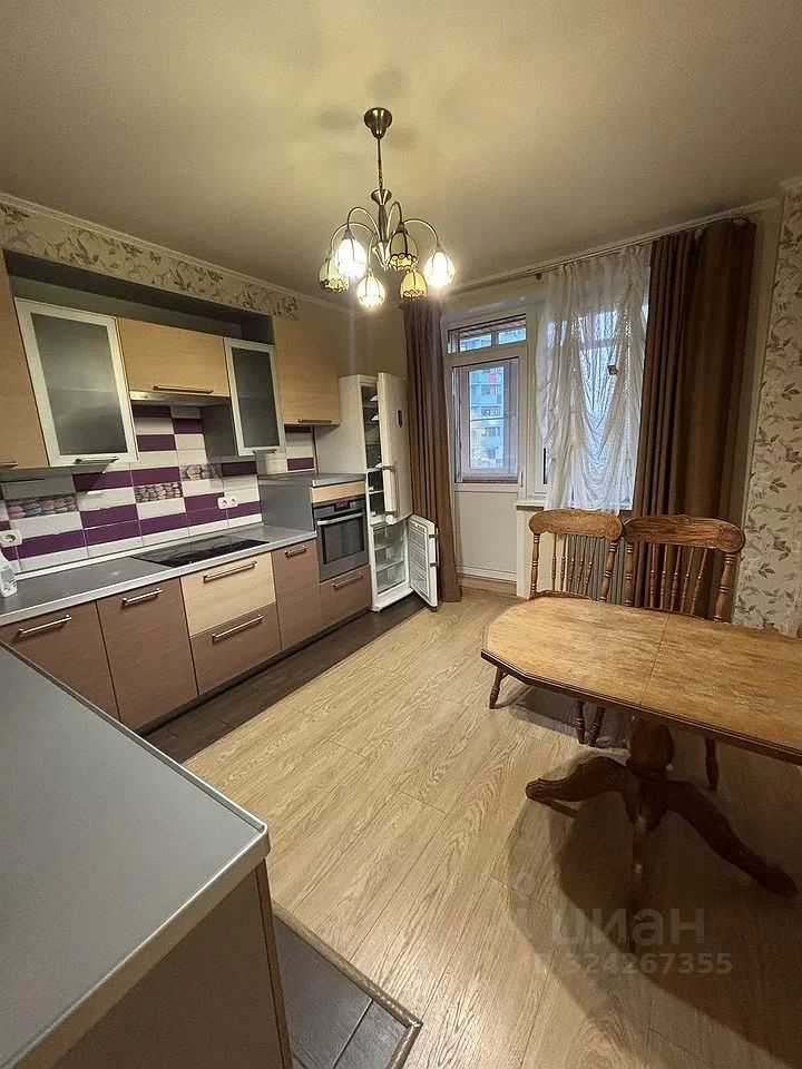 2-комнатная квартира, 72 м² — фотография 3