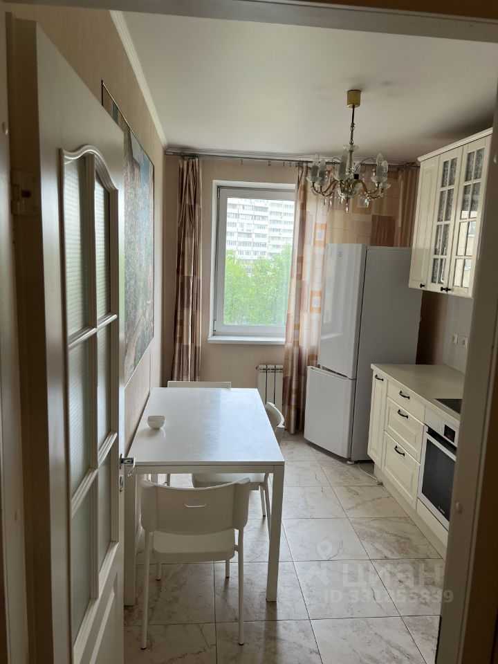 2-комнатная квартира, 71 м² — фотография 3