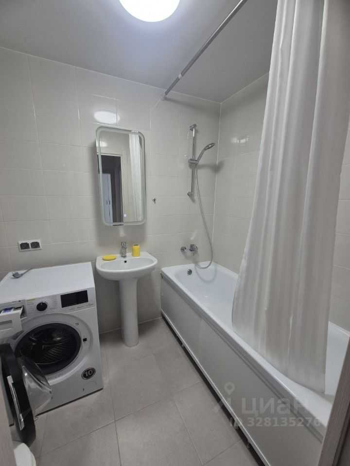 1-комнатная квартира, 42 м² — фотография 3