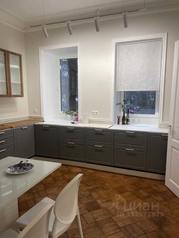 2-комнатная квартира, 72 м² — фотография 3