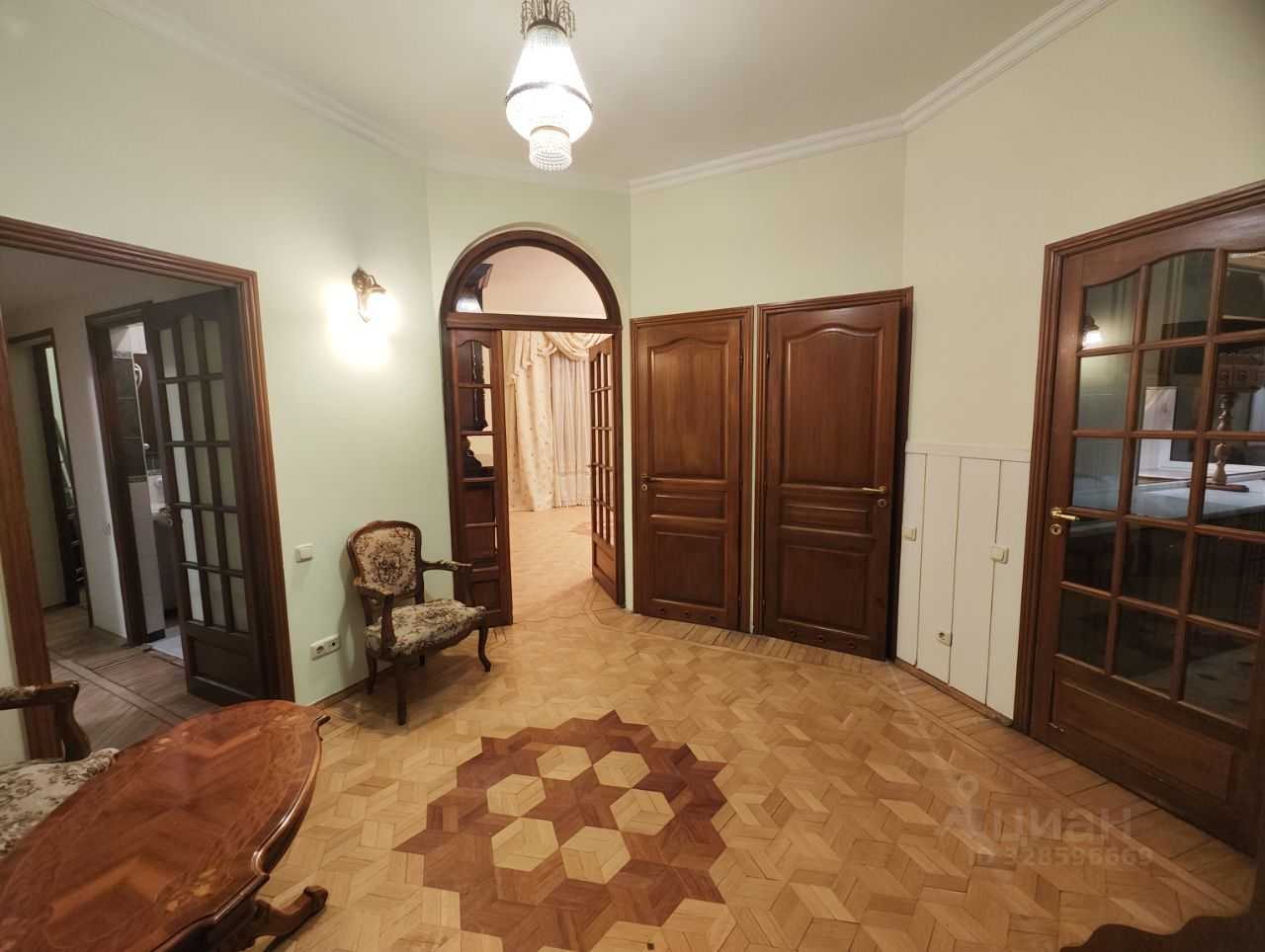 4-комнатная квартира, 110 м² — фотография 2