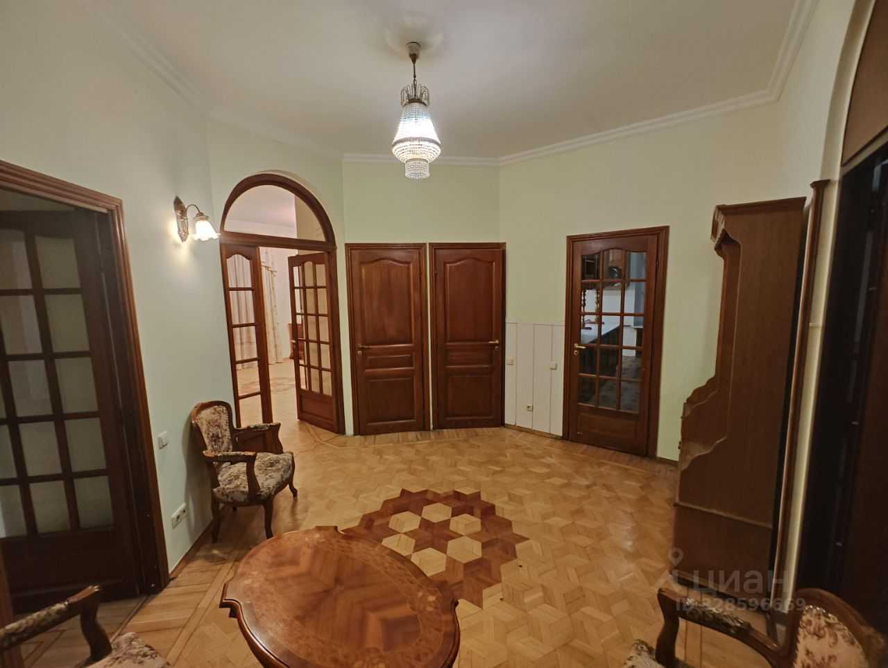 4-комнатная квартира, 110 м²
