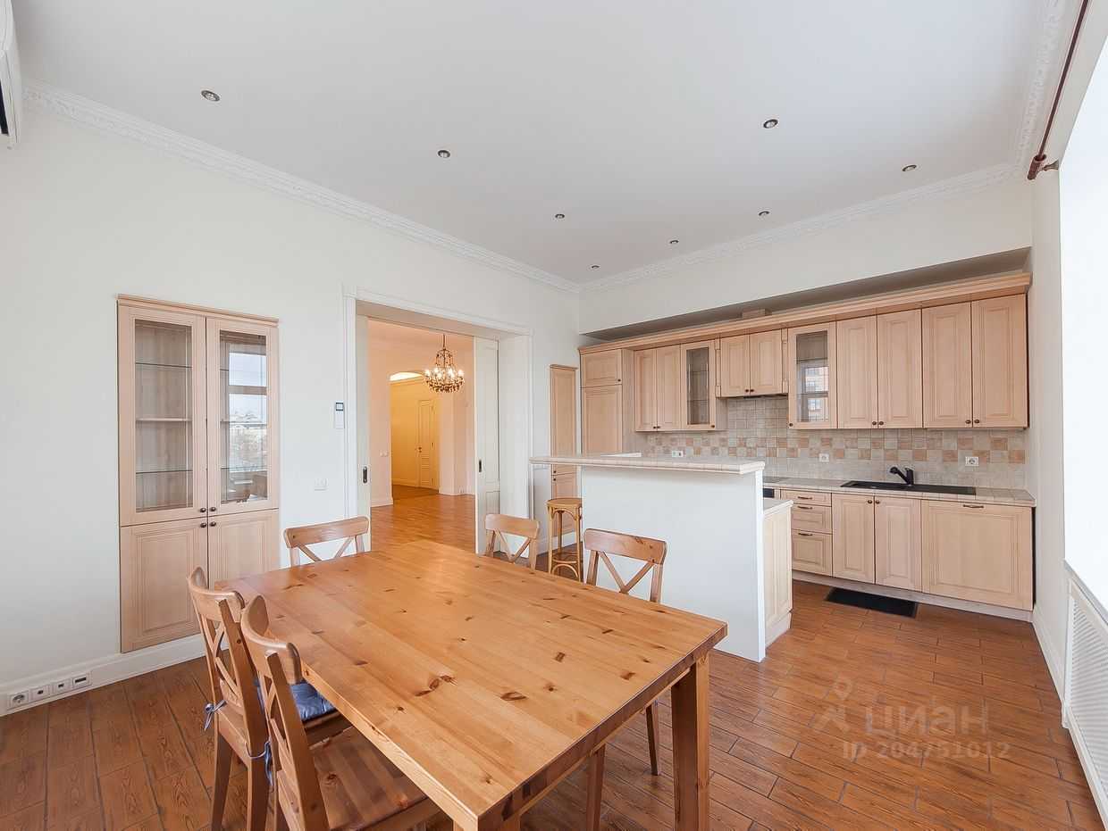 5-комнатная квартира, 160 м² — фотография 2