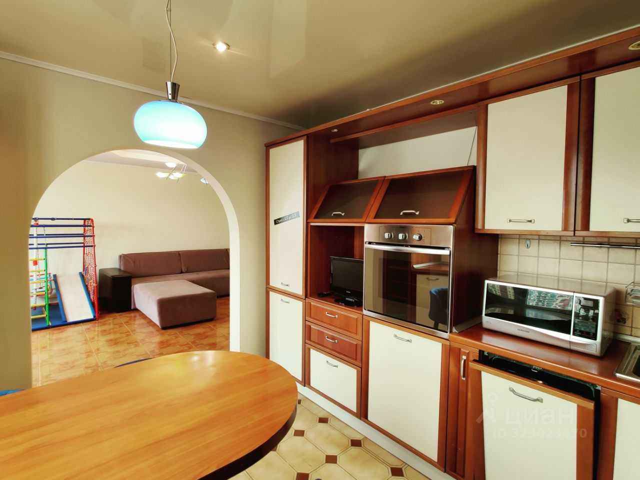 4-комнатная квартира, 140 м² — фотография 2