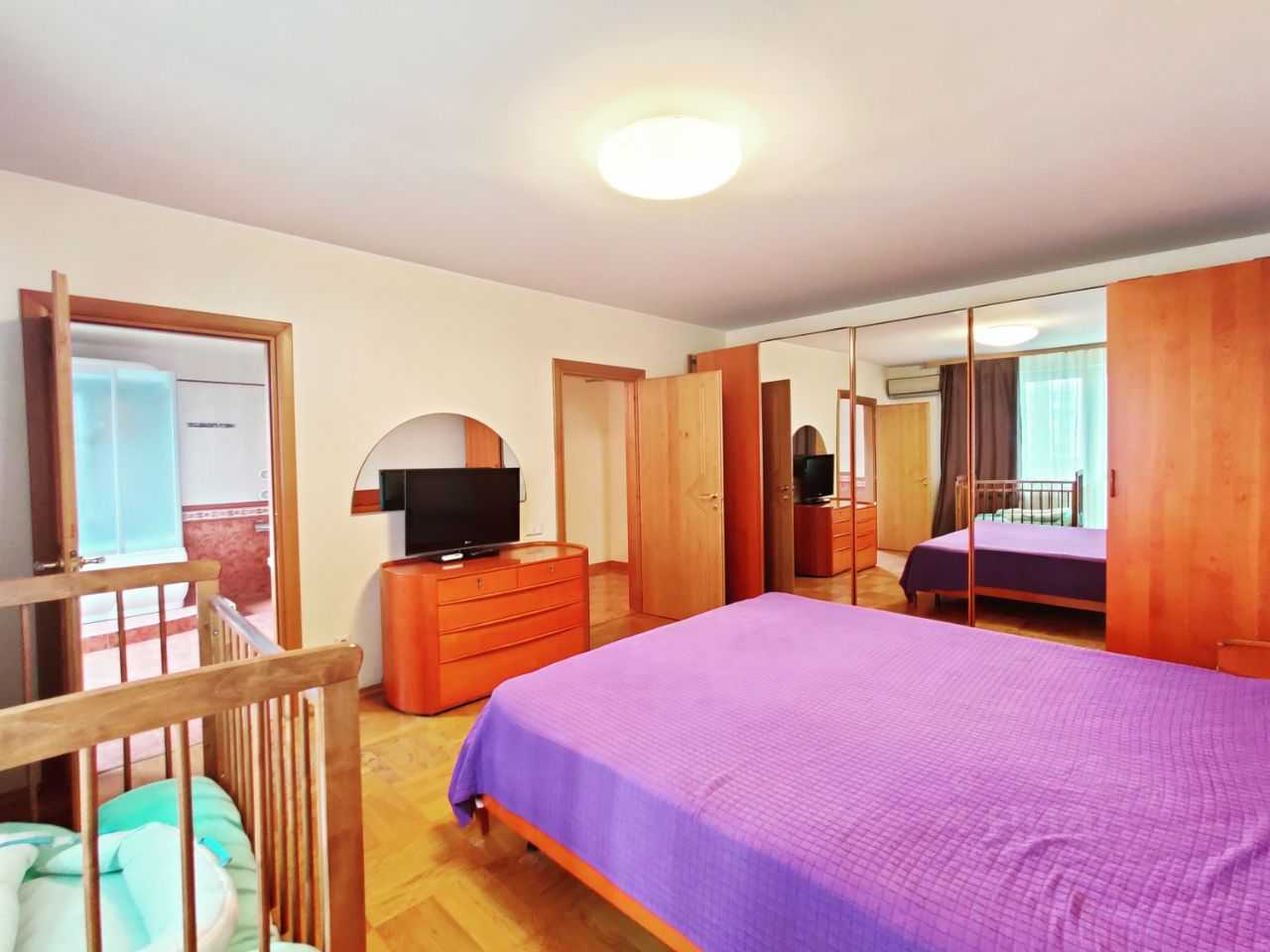 4-комнатная квартира, 140 м² — фотография 2
