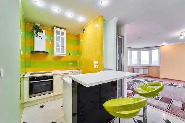 2-комнатная квартира, 84 м² — фотография 2