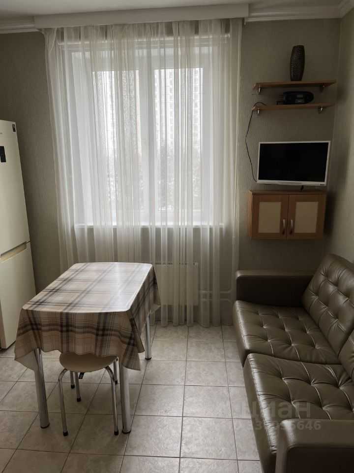 1-комнатная квартира, 35 м² — фотография 3