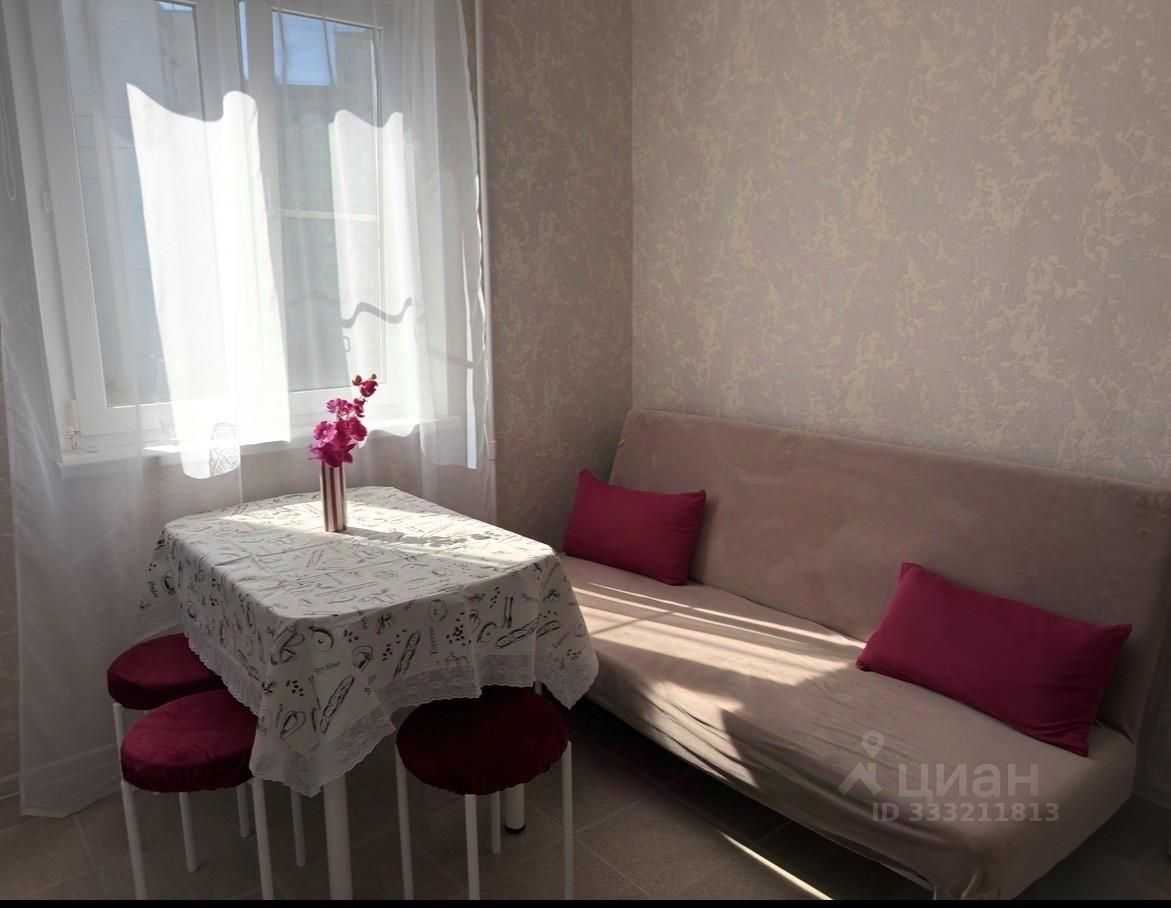 1-комнатная квартира, 38 м² — фотография 2