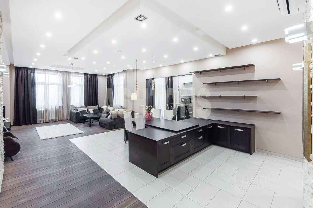 4-комнатная квартира, 146 м² — фотография 3
