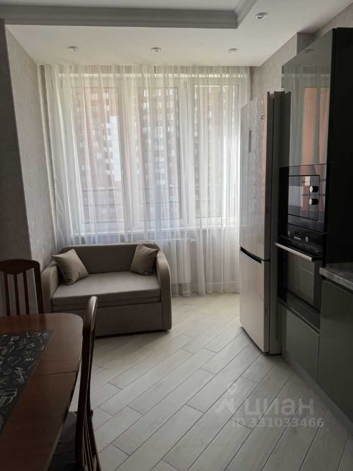 2-комнатная квартира, 70 м² — фотография 3