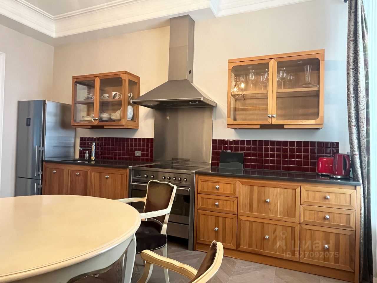 2-комнатная квартира, 125 м² — фотография 2