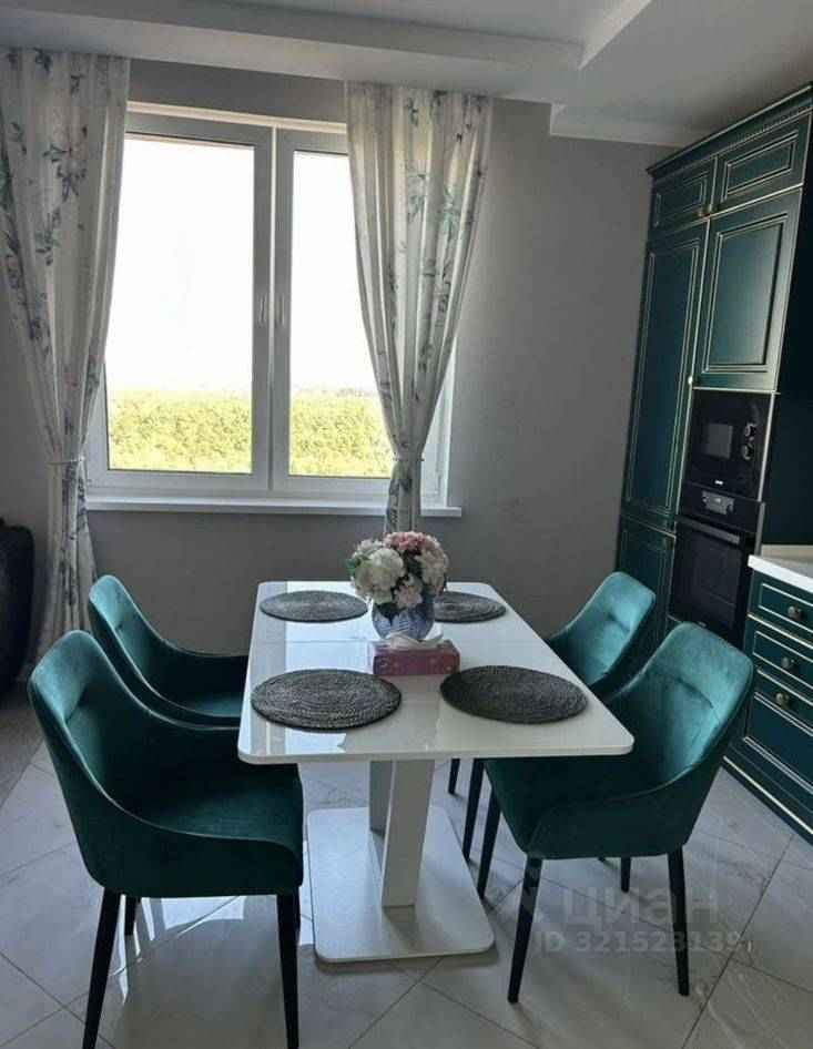 3-комнатная квартира, 98 м² — фотография 2