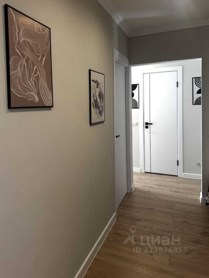 2-комнатная квартира, 56 м² — фотография 2