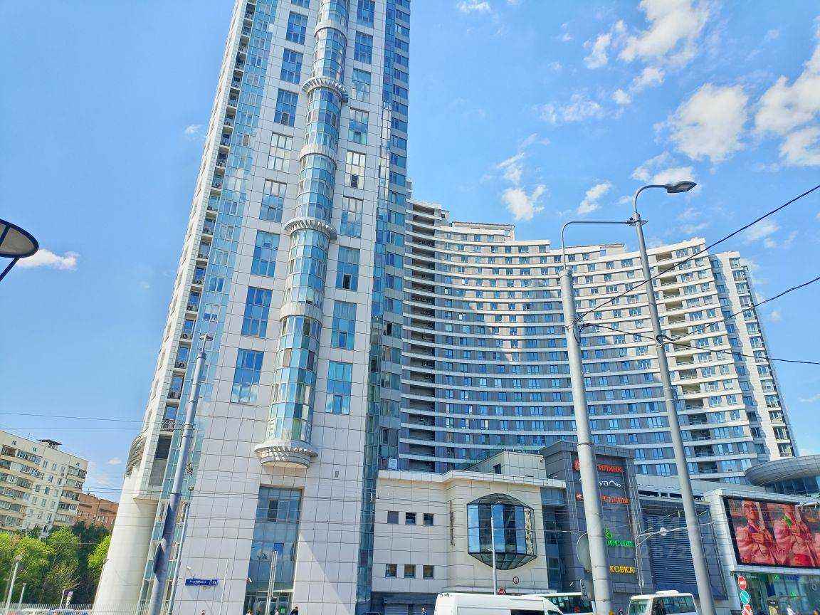 4-комнатная квартира, 200 м²
