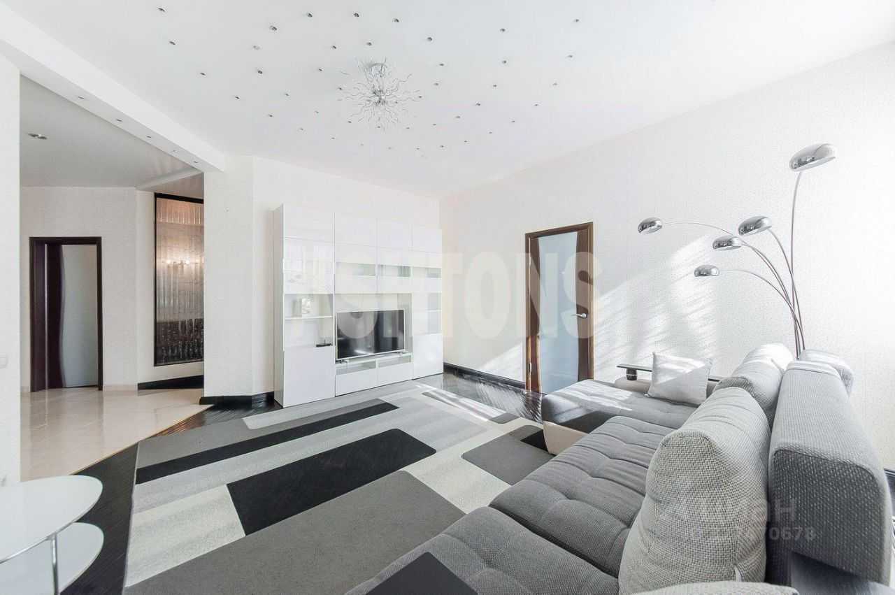 4-комнатная квартира, 155 м²