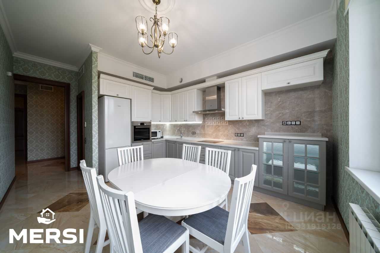 3-комнатная квартира, 140 м² — фотография 2