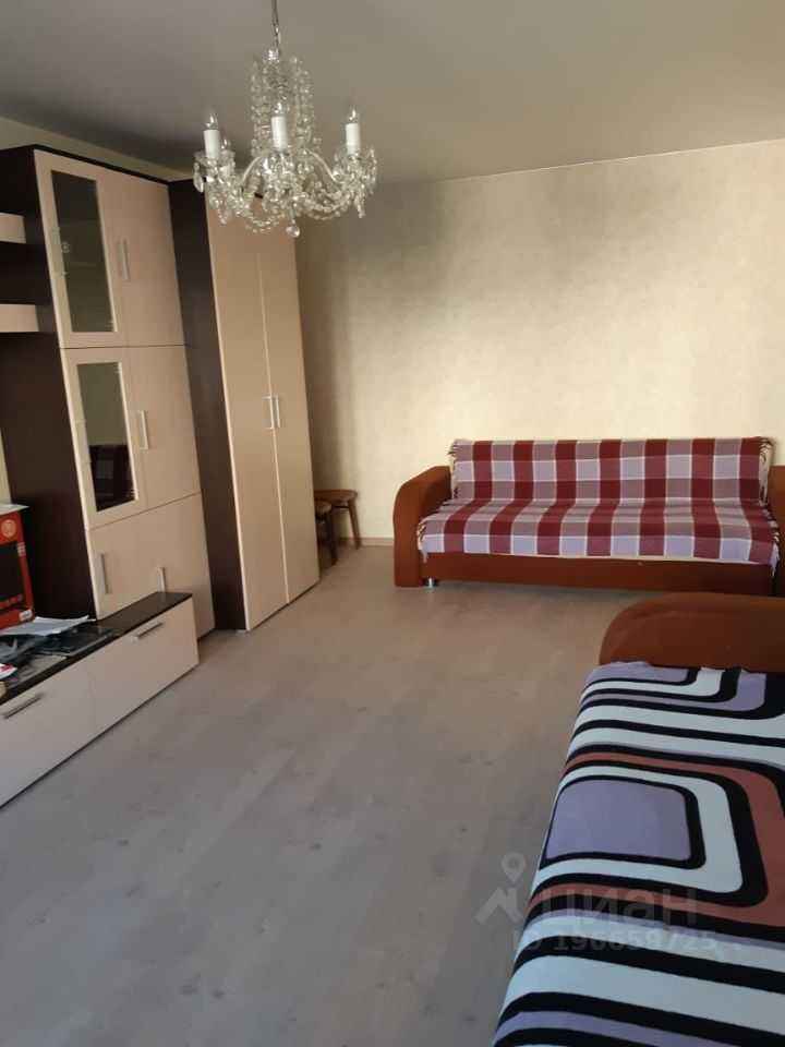 1-комнатная квартира, 35 м² — фотография 2