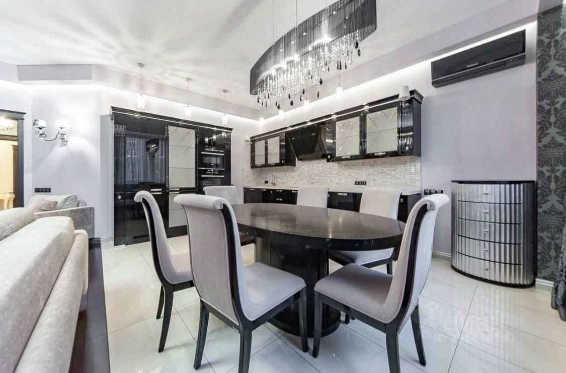 4-комнатная квартира, 149 м² — фотография 2
