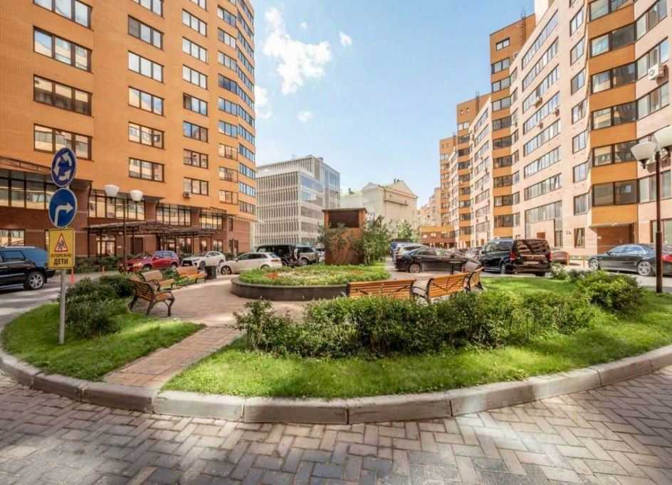 4-комнатная квартира, 168 м² — фотография 3