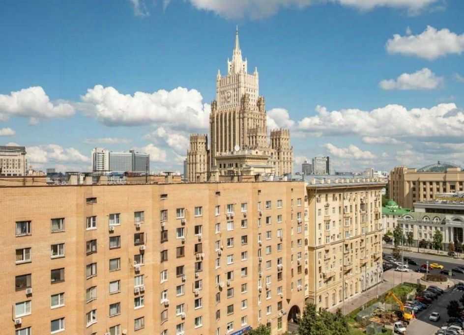 4-комнатная квартира, 168 м² — фотография 2