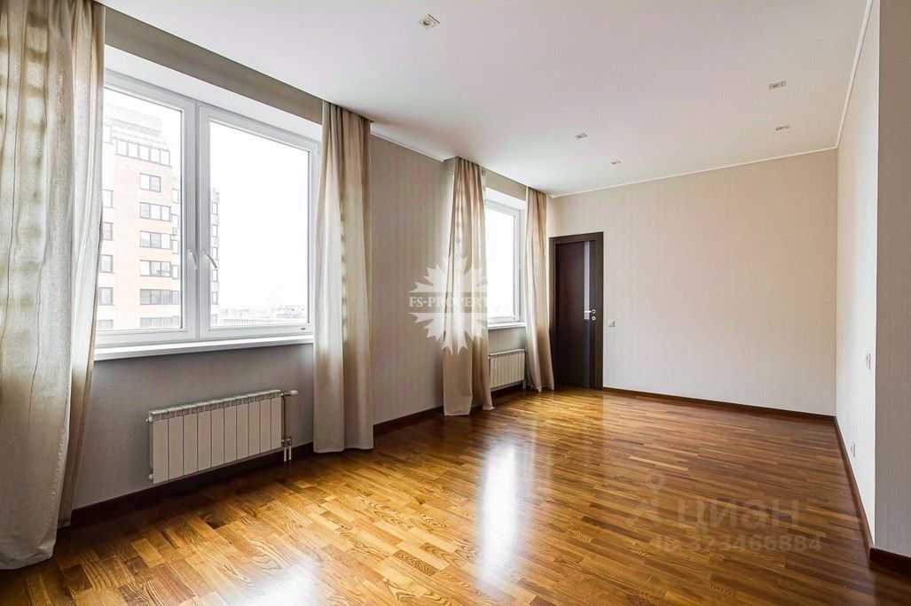 4-комнатная квартира, 168 м² — фотография 3