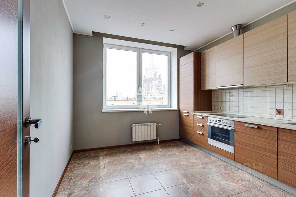 4-комнатная квартира, 168 м² — фотография 2