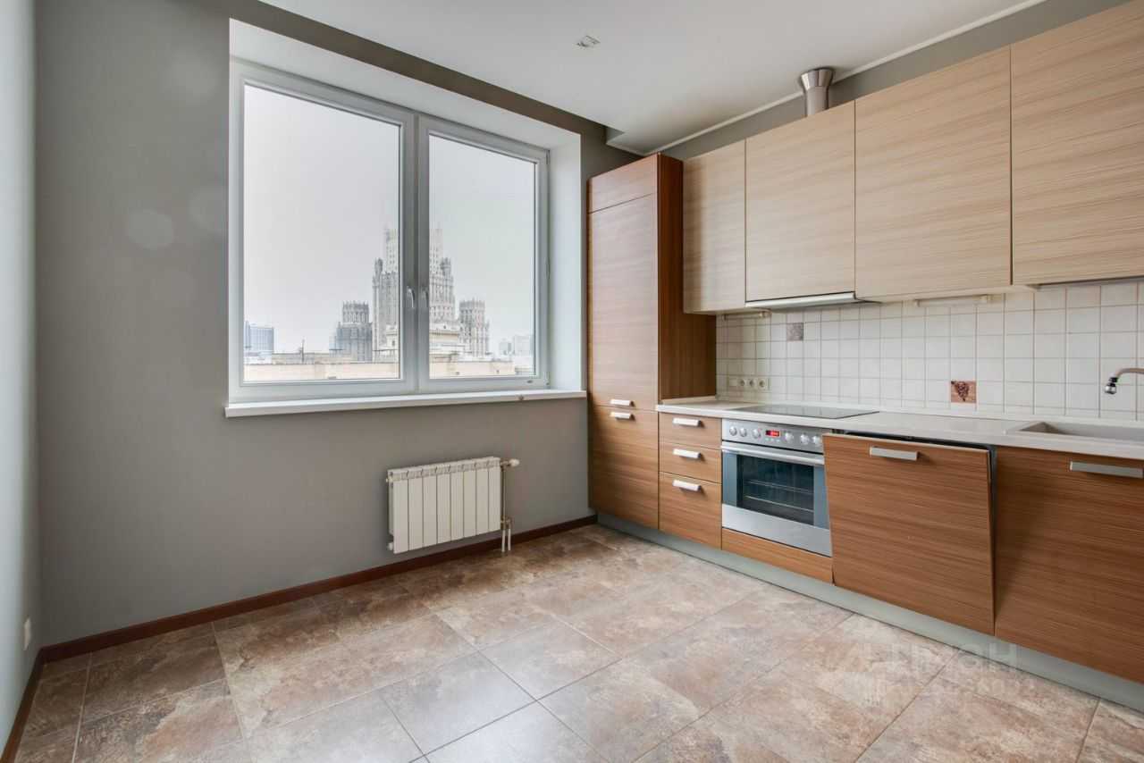 4-комнатная квартира, 168 м²