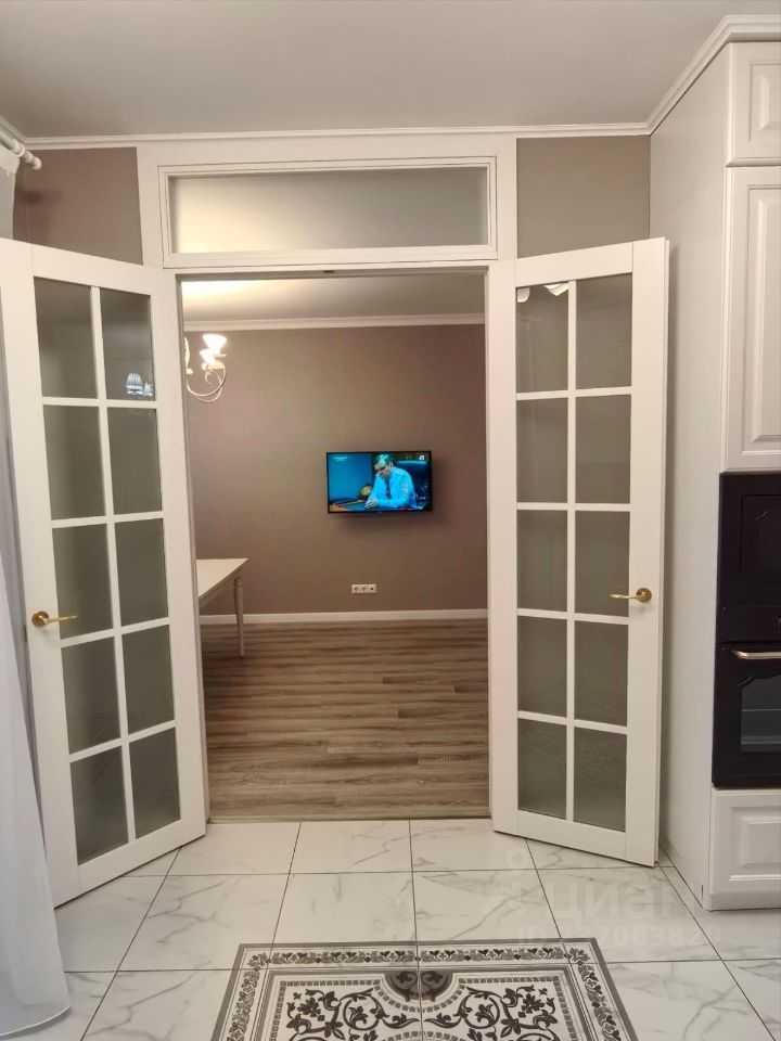 2-комнатная квартира, 63 м² — фотография 3