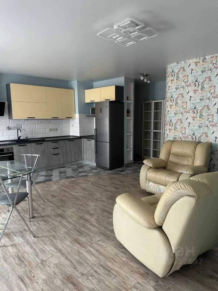2-комнатная квартира, 70 м² — фотография 2