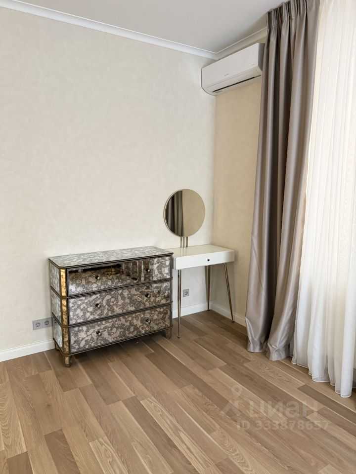 2-комнатная квартира, 64 м² — фотография 2