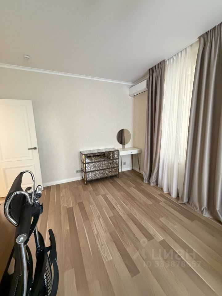 2-комнатная квартира, 64 м² — фотография 3