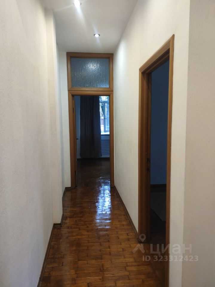 3-комнатная квартира, 70 м² — фотография 2