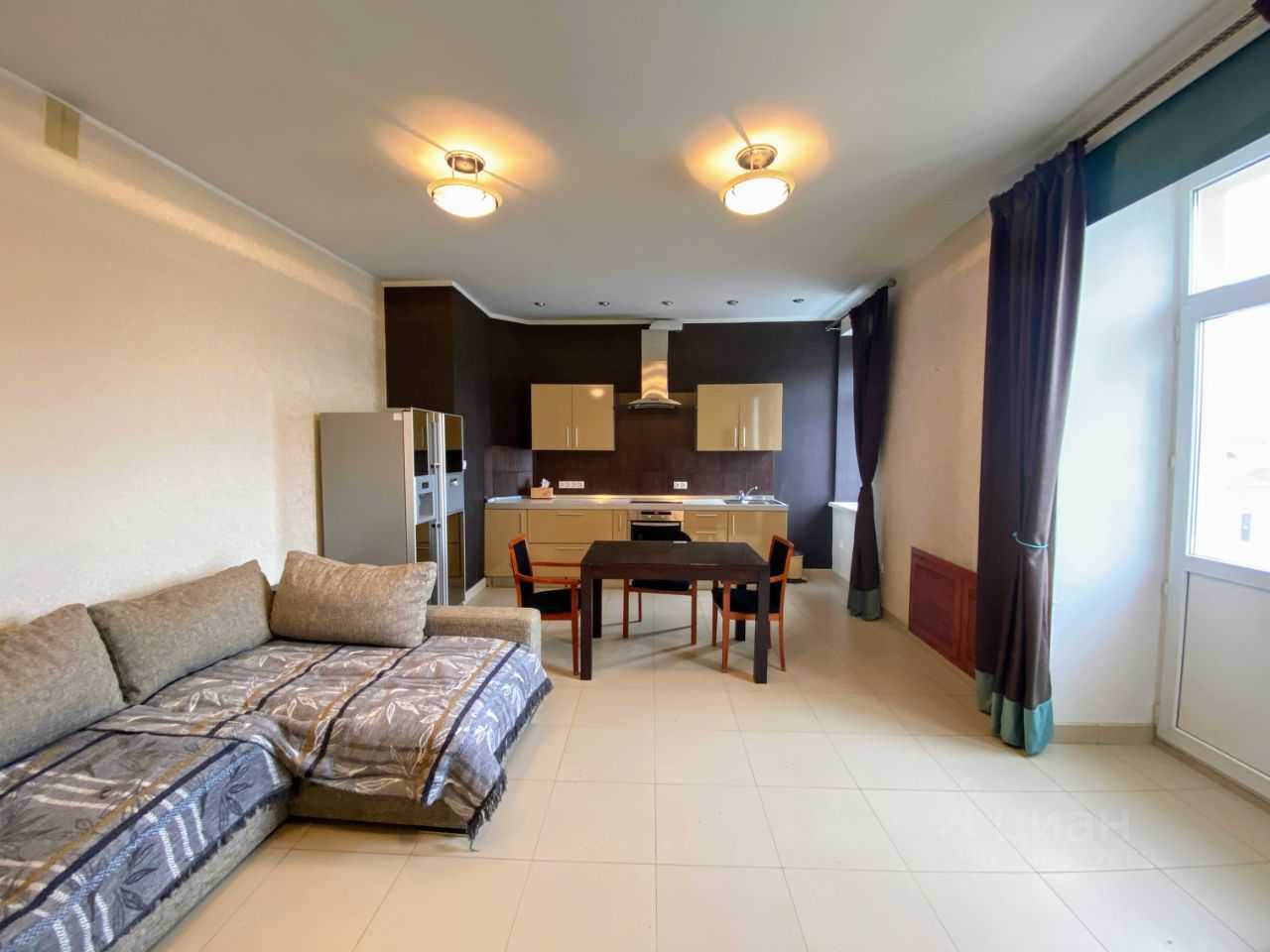 2-комнатная квартира, 70 м² — фотография 3