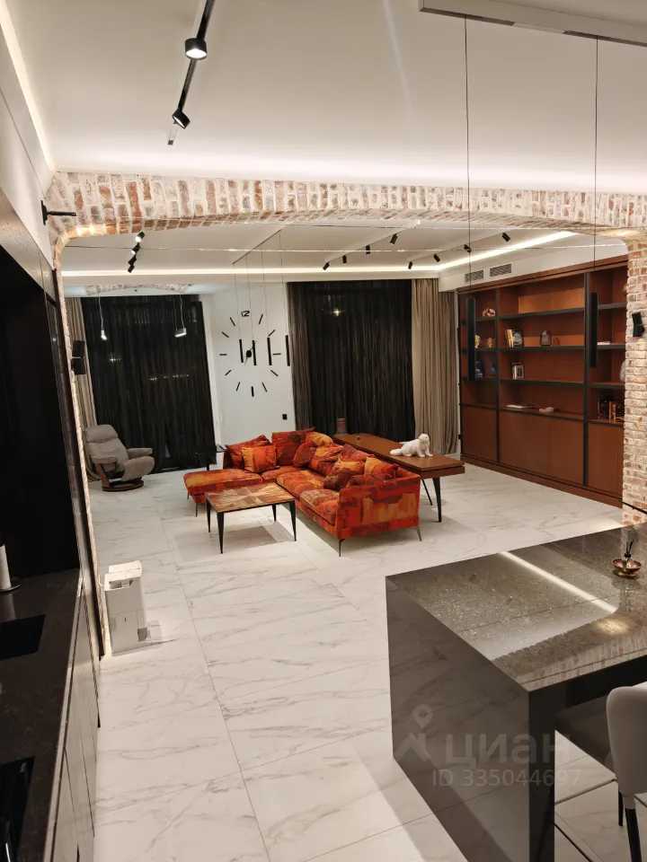 2-комнатная квартира, 126,4 м² — фотография 2