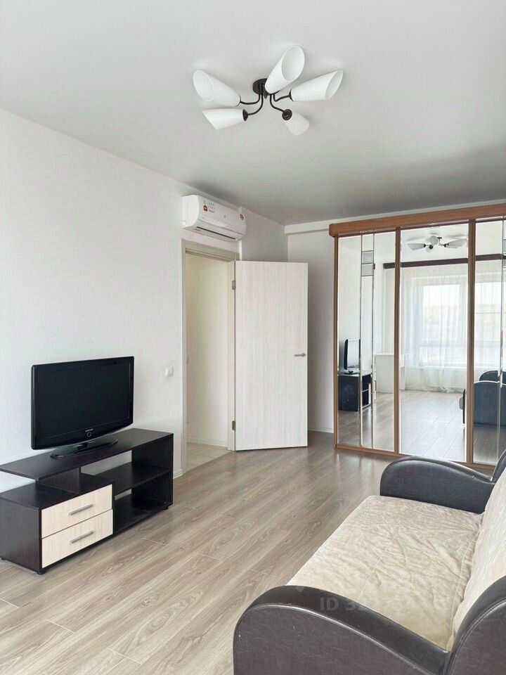 2-комнатная квартира, 55 м² — фотография 3