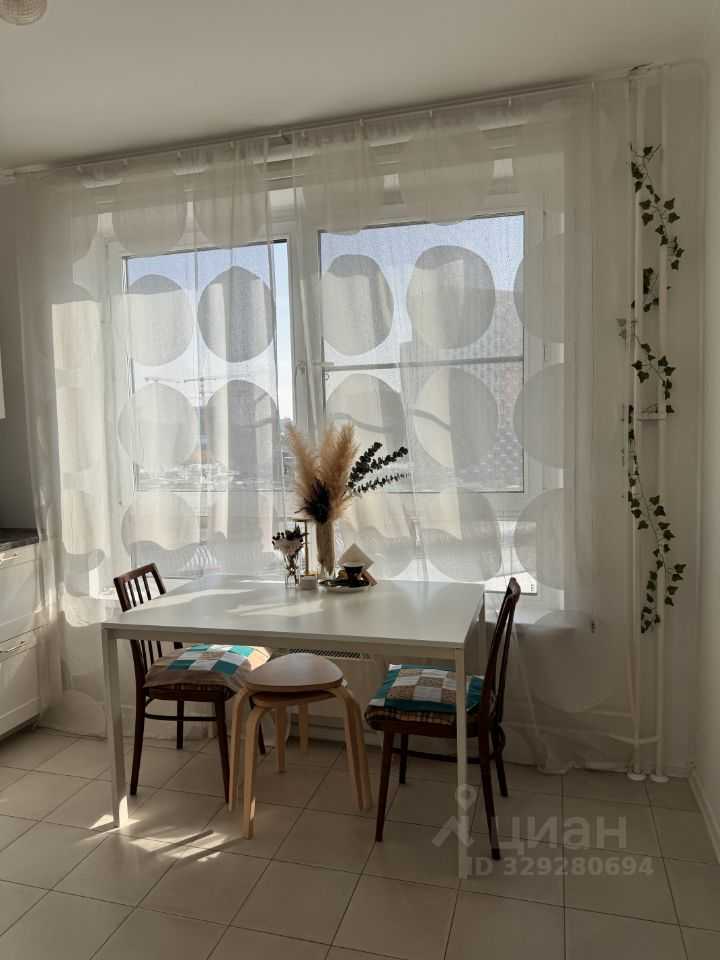 1-комнатная квартира, 47 м² — фотография 3