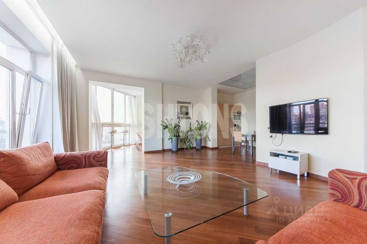 4-комнатная квартира, 115 м² — фотография 2