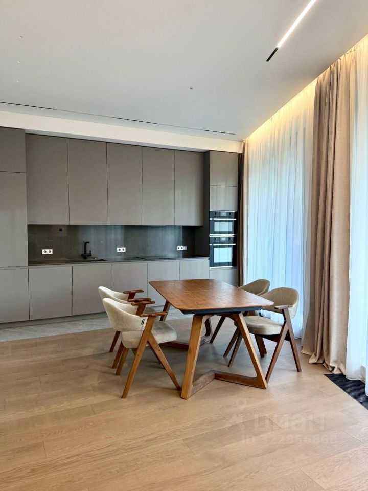 4-комнатная квартира, 176,7 м²
