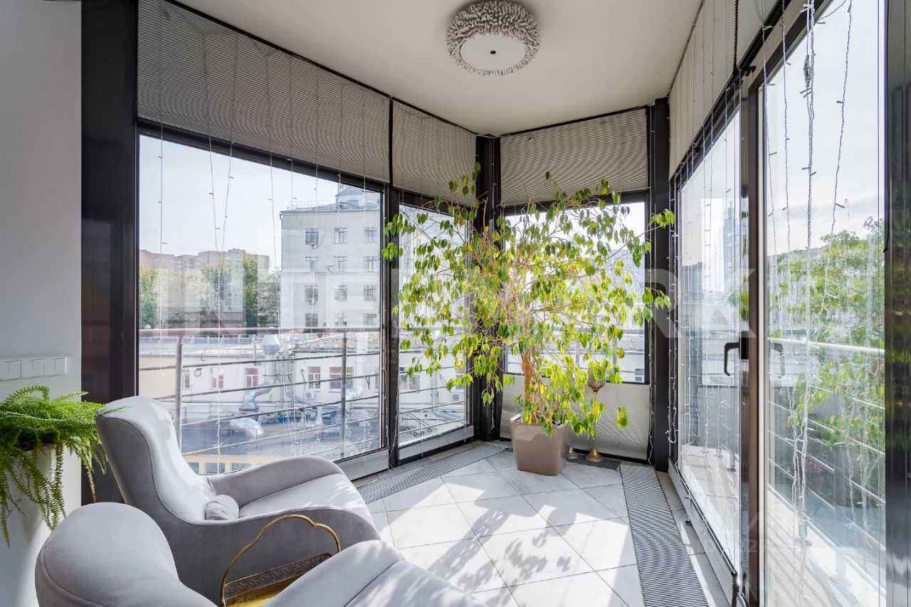 4-комнатная квартира, 140 м² — фотография 3