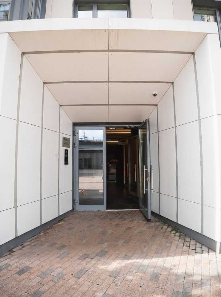 4-комнатная квартира, 110 м² — фотография 2