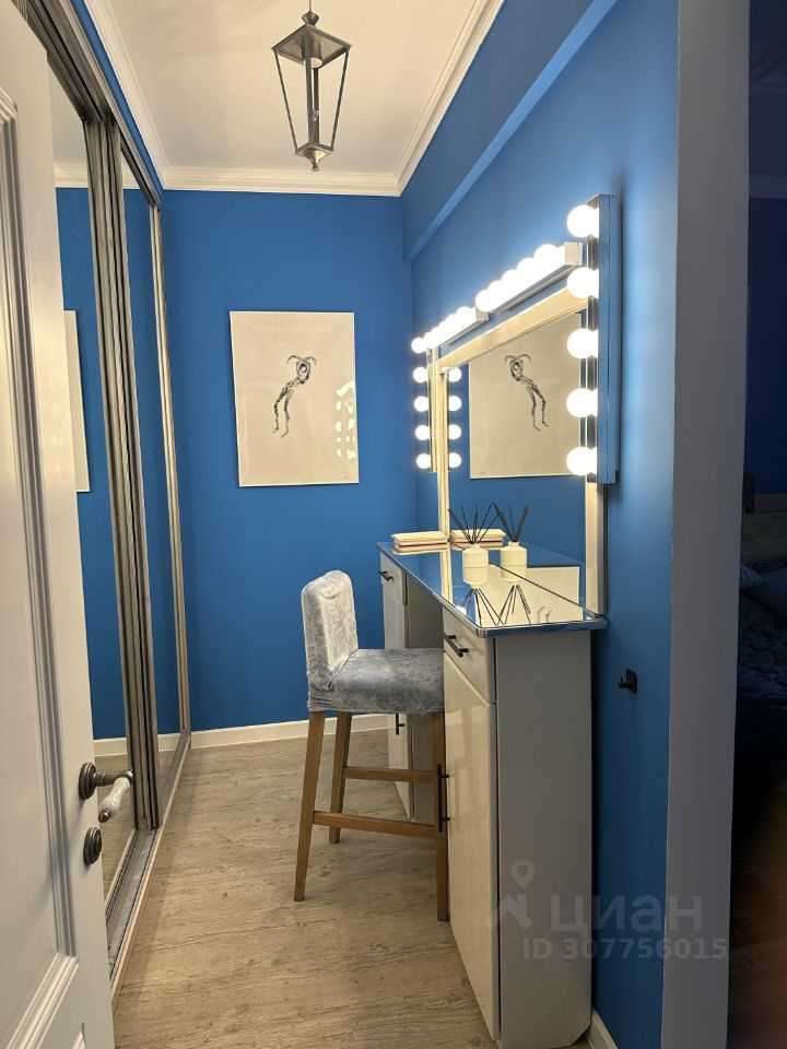 2-комнатная квартира, 79 м² — фотография 3