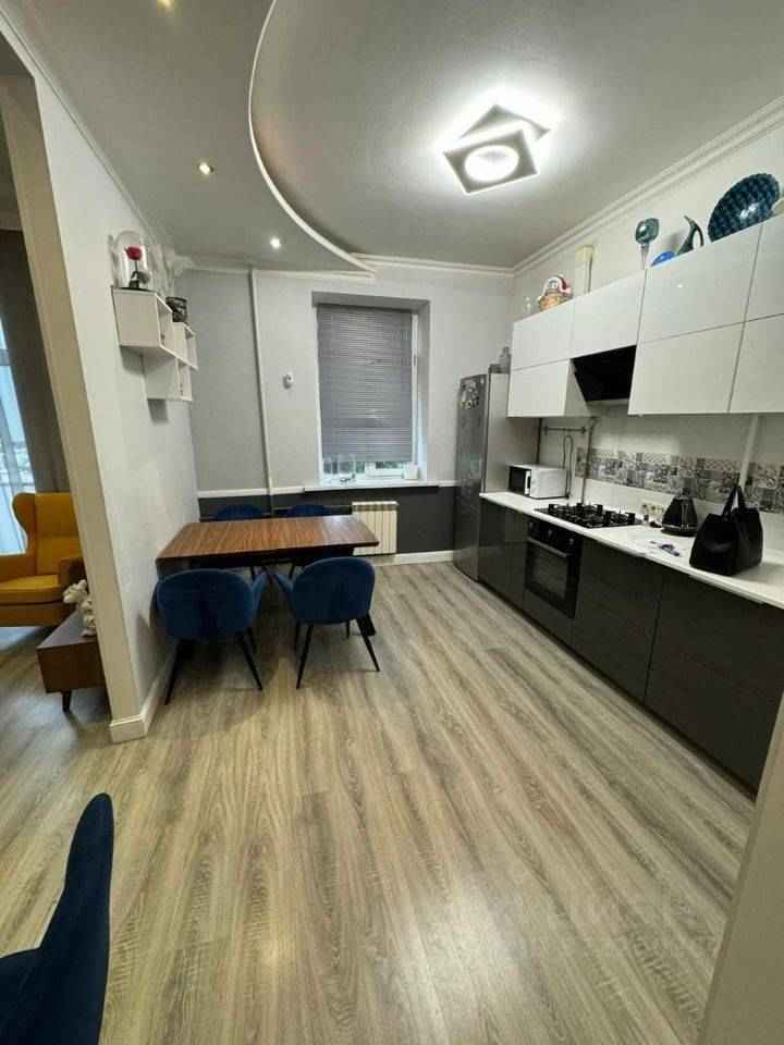 2-комнатная квартира, 65,7 м² — фотография 2