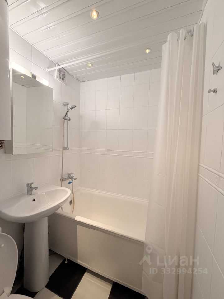 1-комнатная квартира, 32 м² — фотография 2